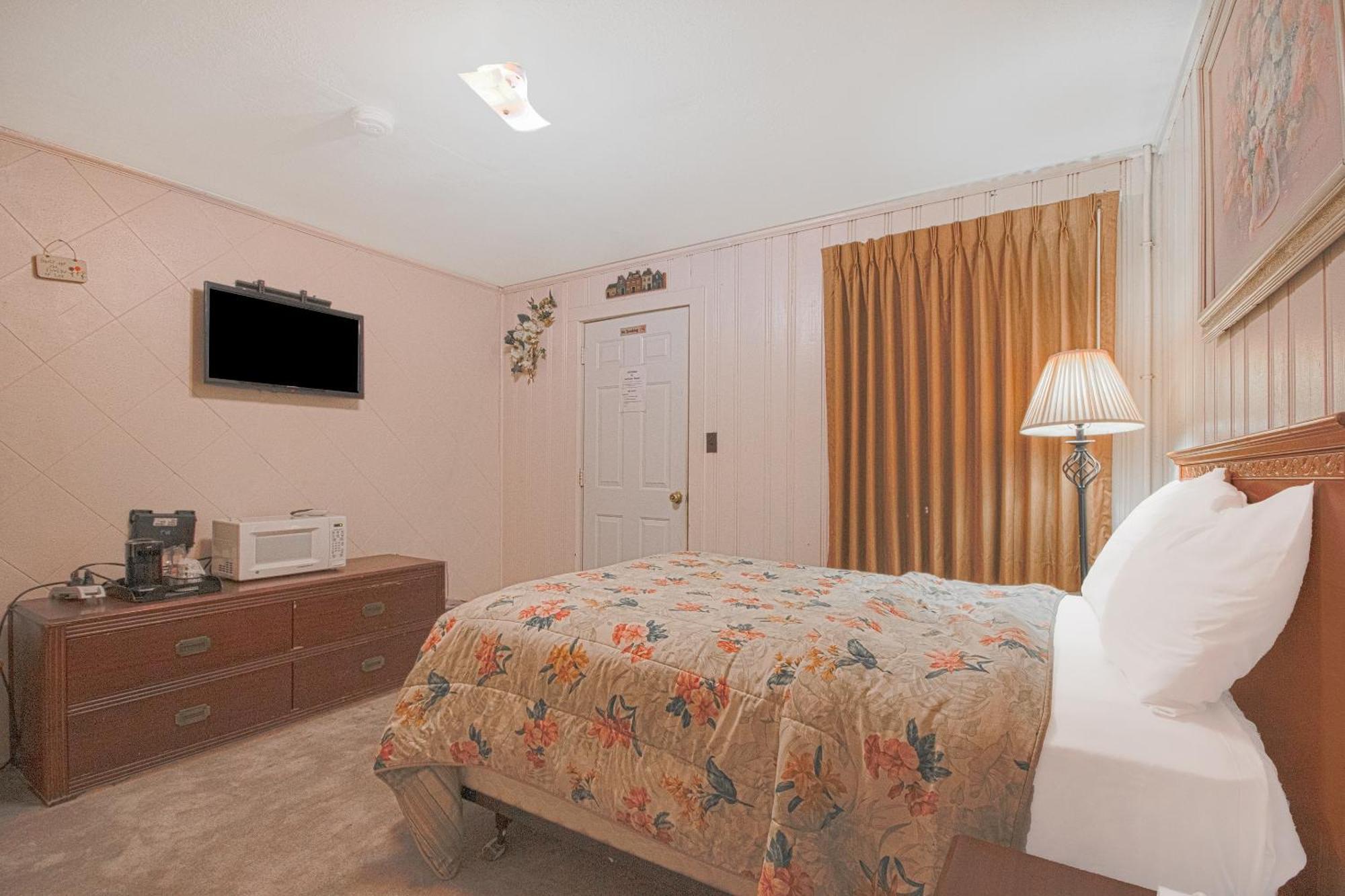 Sunflower Motel Hiawatha By Oyo Εξωτερικό φωτογραφία