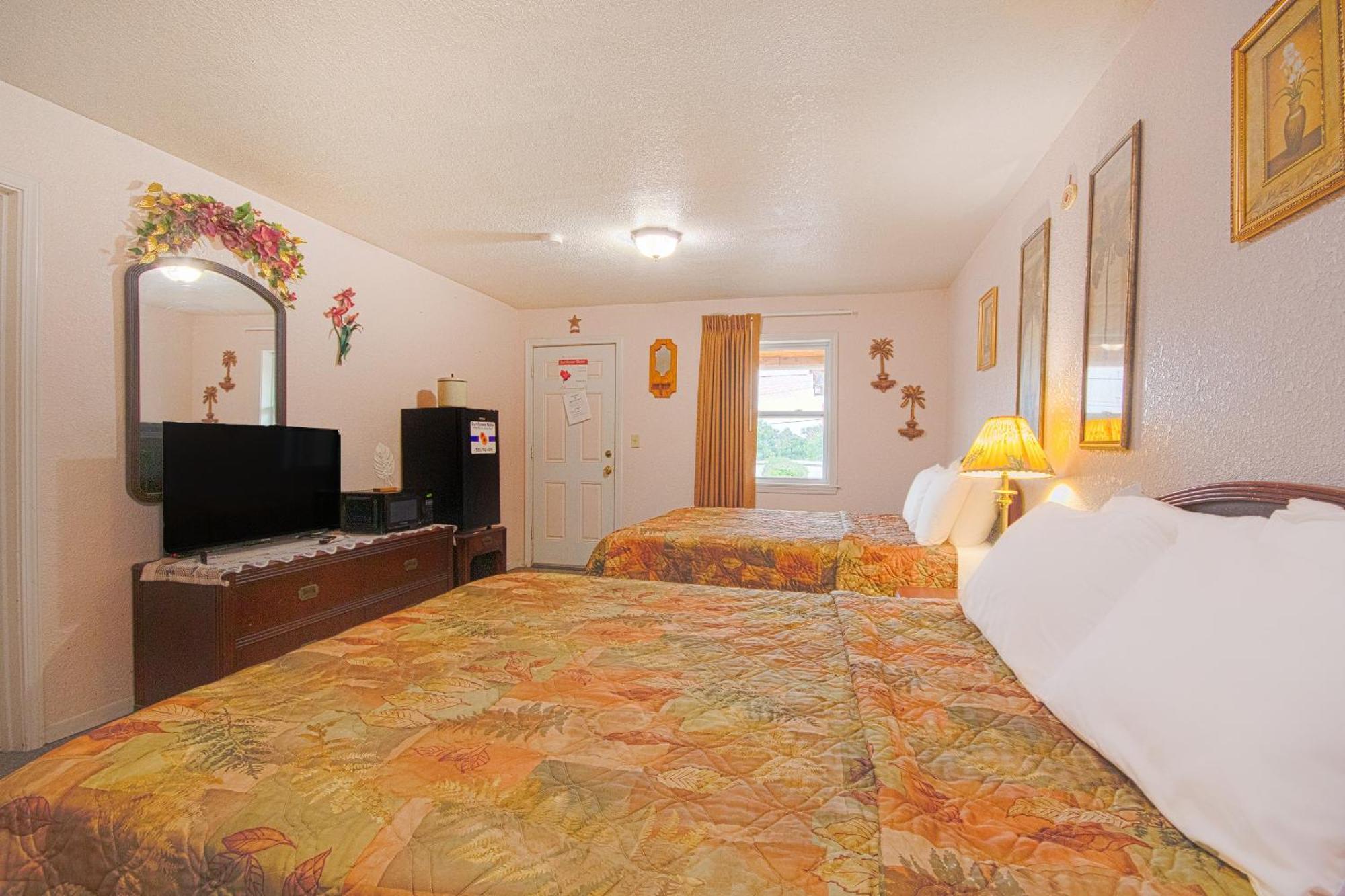 Sunflower Motel Hiawatha By Oyo Εξωτερικό φωτογραφία