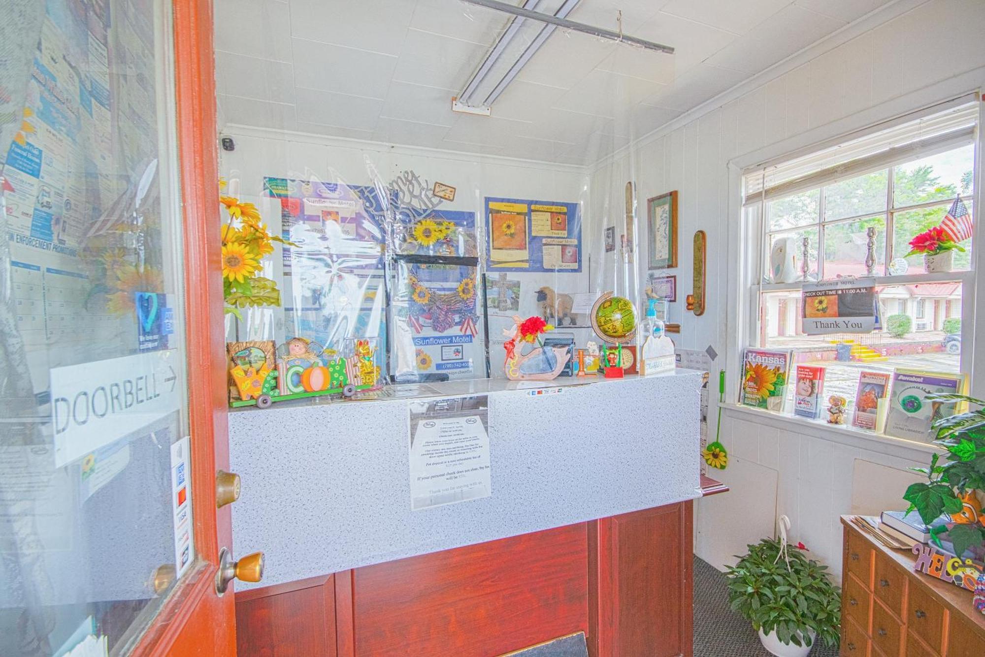 Sunflower Motel Hiawatha By Oyo Εξωτερικό φωτογραφία