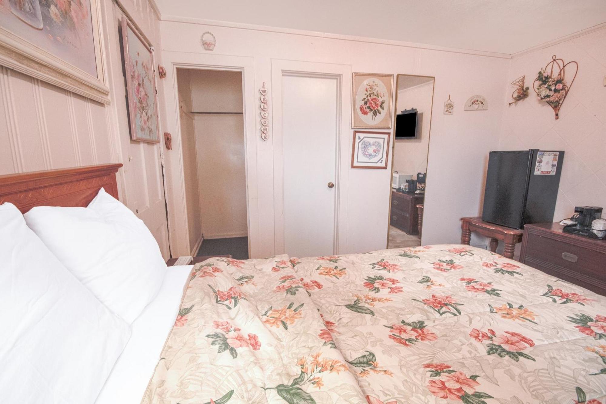 Sunflower Motel Hiawatha By Oyo Εξωτερικό φωτογραφία